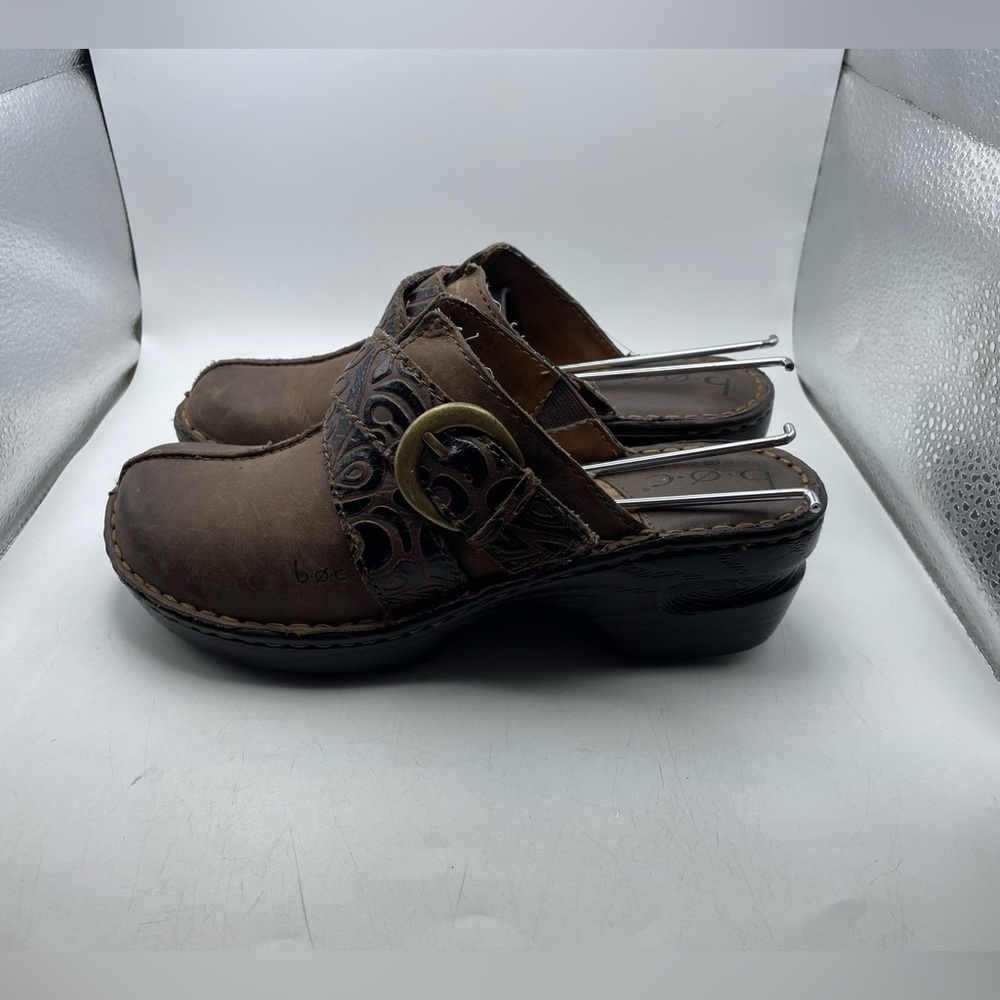 b.o.c. Women's Brown Leather Mules with Buckle size 6